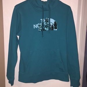 northface hoodie, worn a few times, like brand NEW